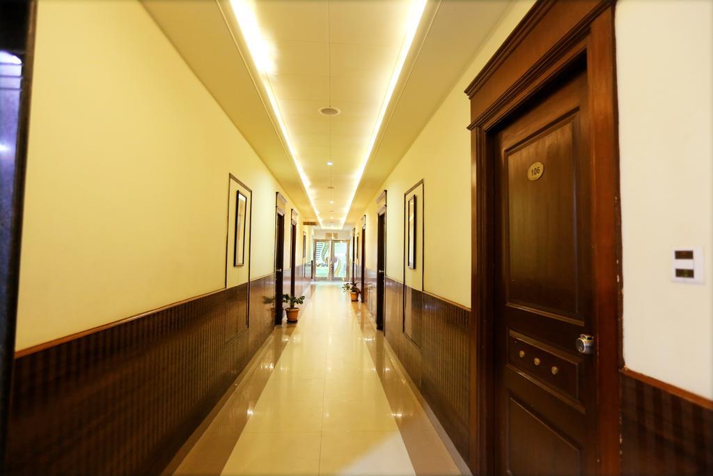 Hotel Sitara Grand Hajdarabad Zewnętrze zdjęcie