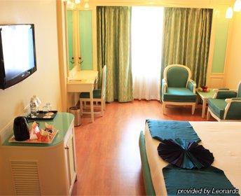 Hotel Sitara Grand Hajdarabad Zewnętrze zdjęcie
